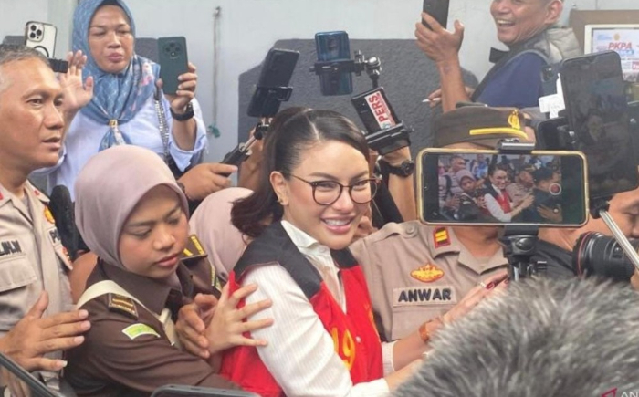 Vonis Nikita Mirzani: 4 Tahun Penjara Kasus Pemerasan