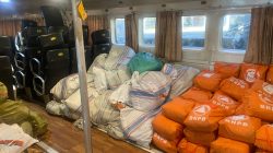 Akses Darat Terputus, BNPB Kirim 27 Ton Bantuan Logistik ke 5 Wilayah Aceh Via Kapal Express Bahari