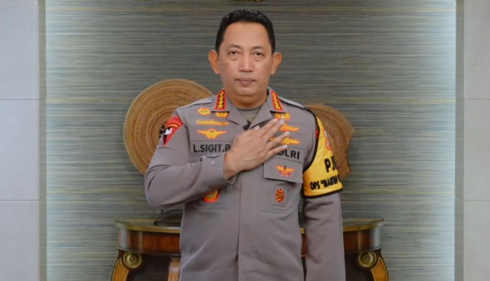 Kapolri Listyo Sigit Raih Penghargaan CNN Indonesia Awards 2025