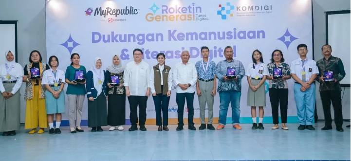 Kemkomdigi Salurkan Internet Gratis ke Sekolah Terdampak Bencana