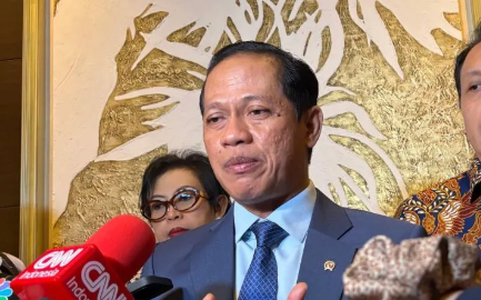 KLH minta pemerintah daerah tata kelola sampah dari hulu untuk capai target nasional dan raih Adipura Kencana.