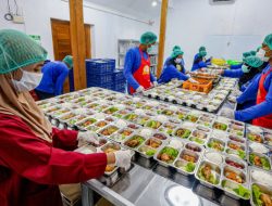 Strategi Badan Gizi Nasional: Program Makan Bergizi Gratis Tetap Jalan Selama Ramadan dengan Penyesuaian Menu