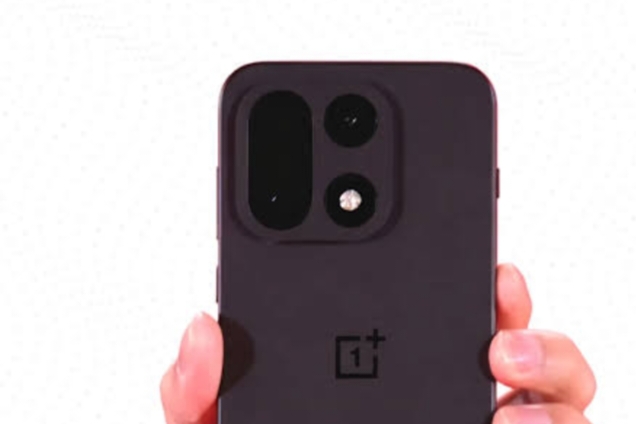 OnePlus 15R Segera Rilis, Klaim Punya Kamera Selfie Terbaik